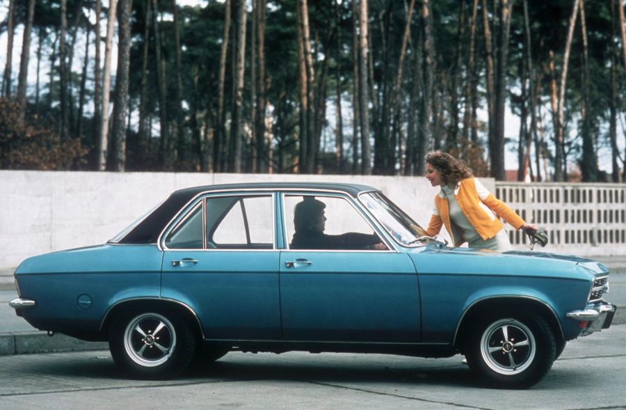  Opel Ascona Sedan (A) 1974 года  (фото 6 из 7)